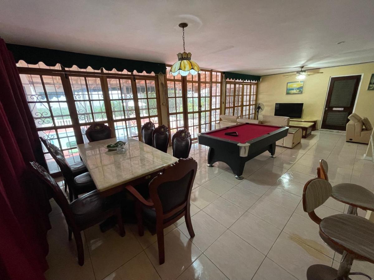 The Lodge @ Peaceful Palms Montego Bay Exteriör bild