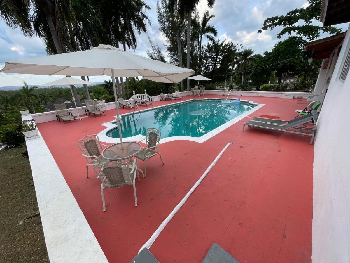 The Lodge @ Peaceful Palms Montego Bay Exteriör bild